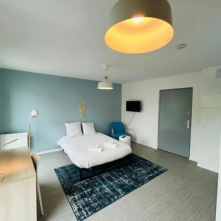 Апартаменты We Live In R - 201 *